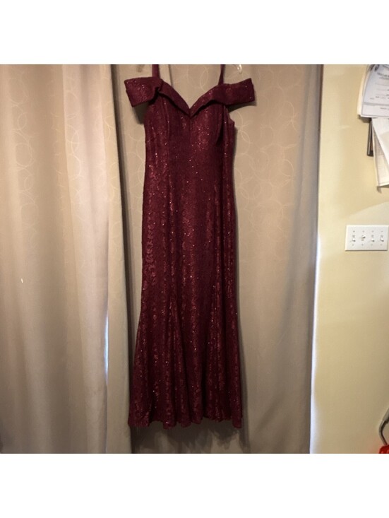 Dresses & Skirts - R&M Richards Burgundy Glitter Lace Off Shoulder Sleeveless V-Neck Long Gown 14
